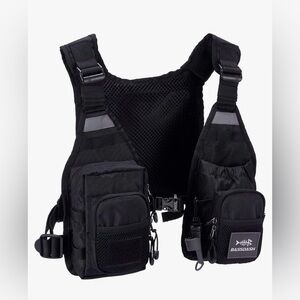 Black fishing vest, lightweight with multiple pockets
